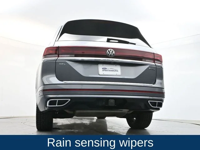 Used 2024  Volkswagen 2.0T SEL Premium R-Line image 34