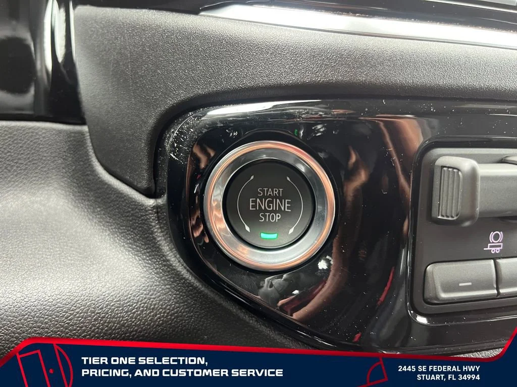 New 2026 Sterling Metallic GMC Elevation image 28