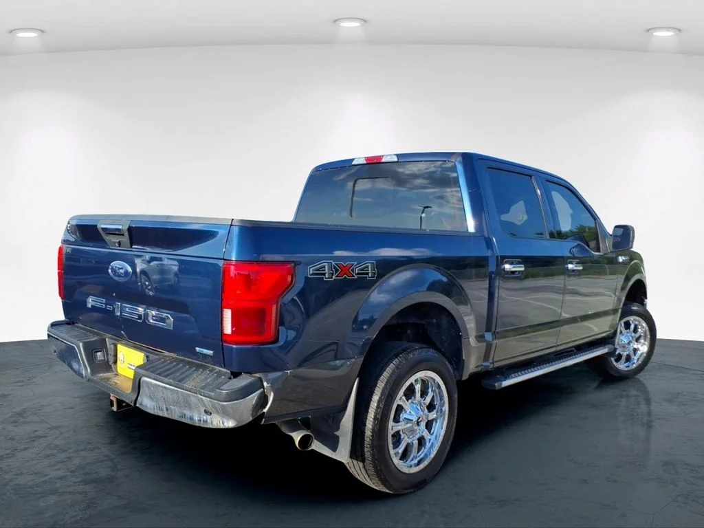 Used 2018 Blue Ford XLT image 6