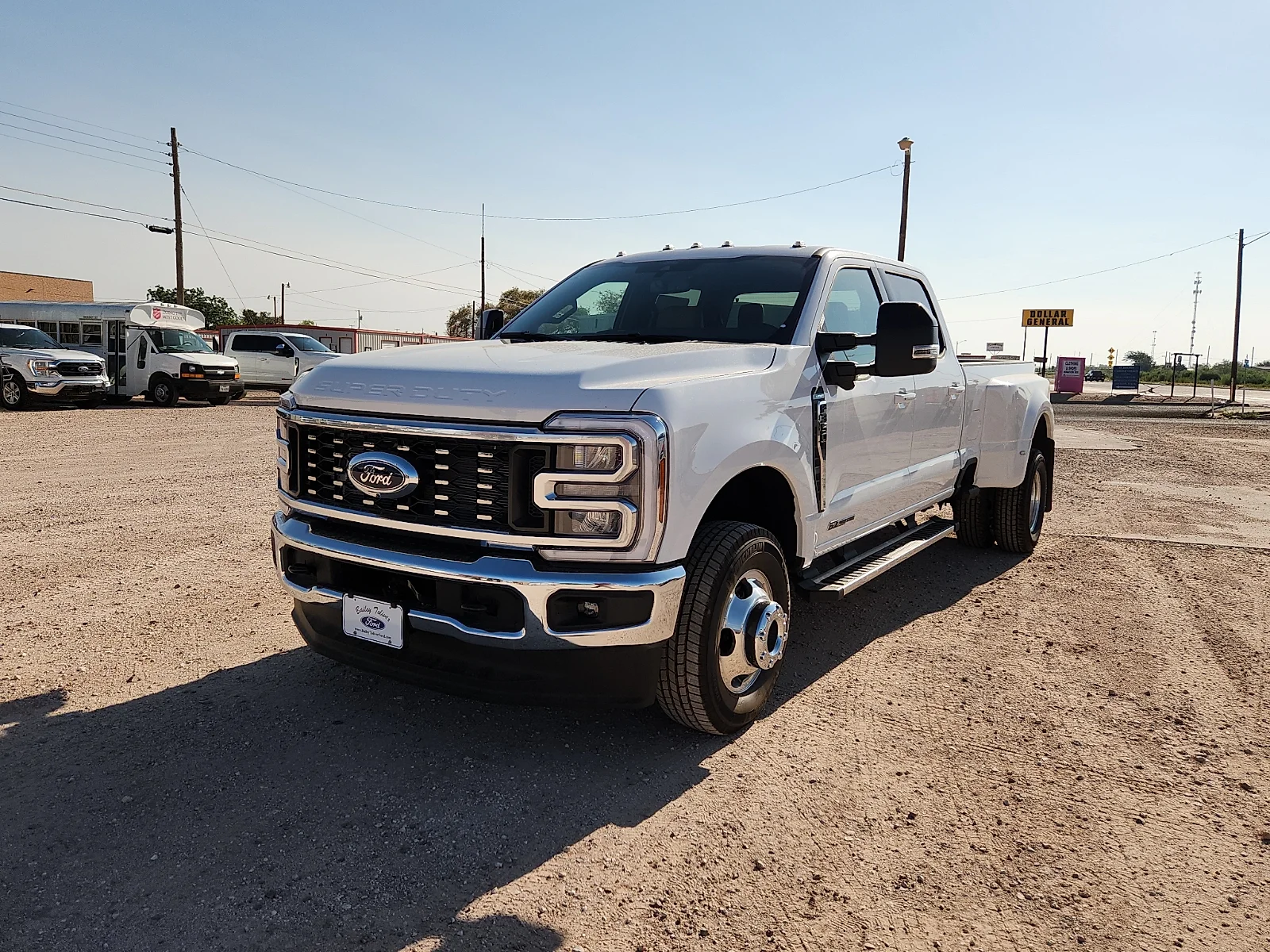 New 2026 Oxford White Ford Lariat image 3
