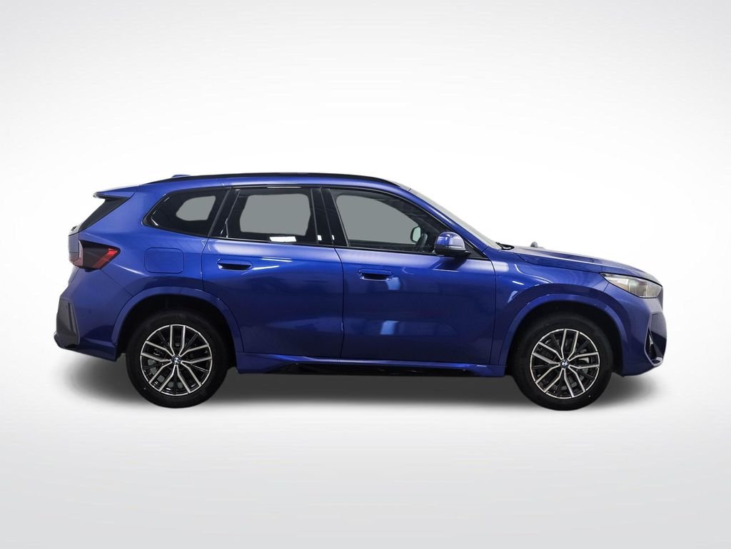 Used 2026 Blue Metallic BMW xDrive28i image 6