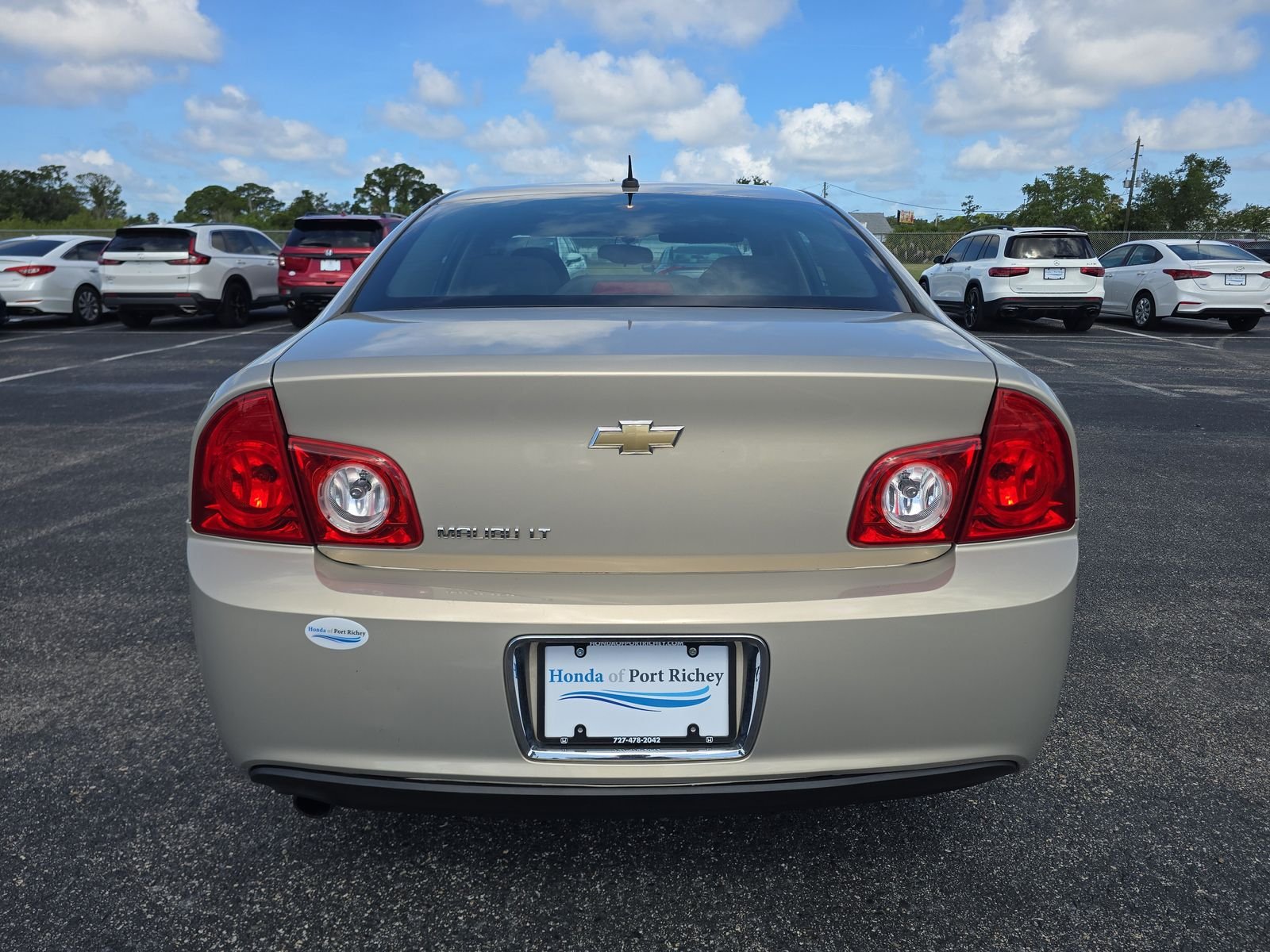 Used 2010 Gold Chevrolet LT image 5