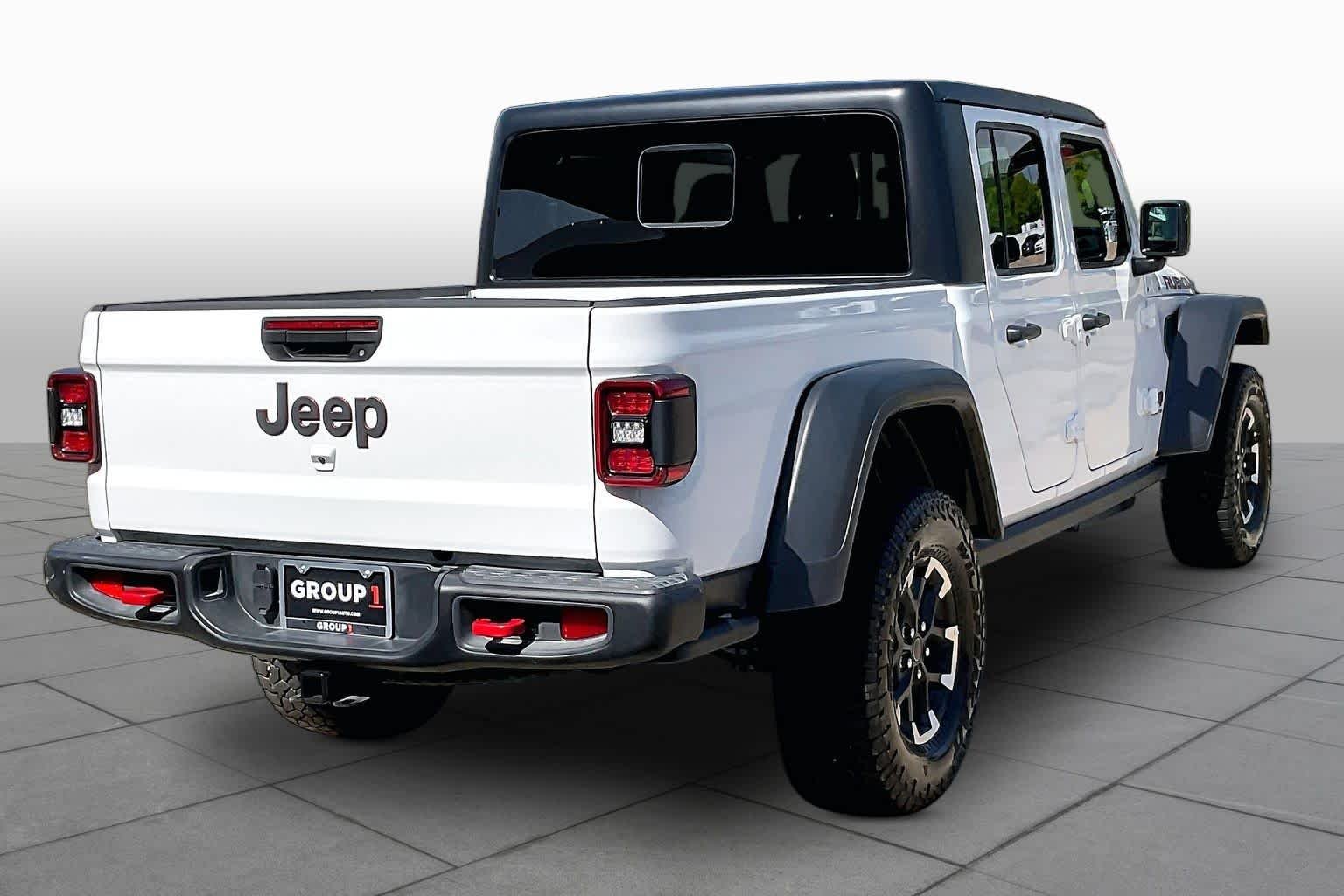 Used 2026 Bright White Clearcoat Jeep Rubicon image 13