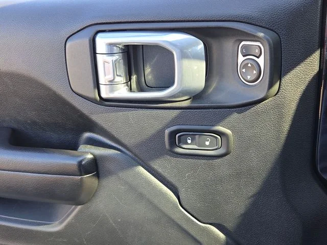Used 2021 Black Jeep Unlimited Sport S image 27