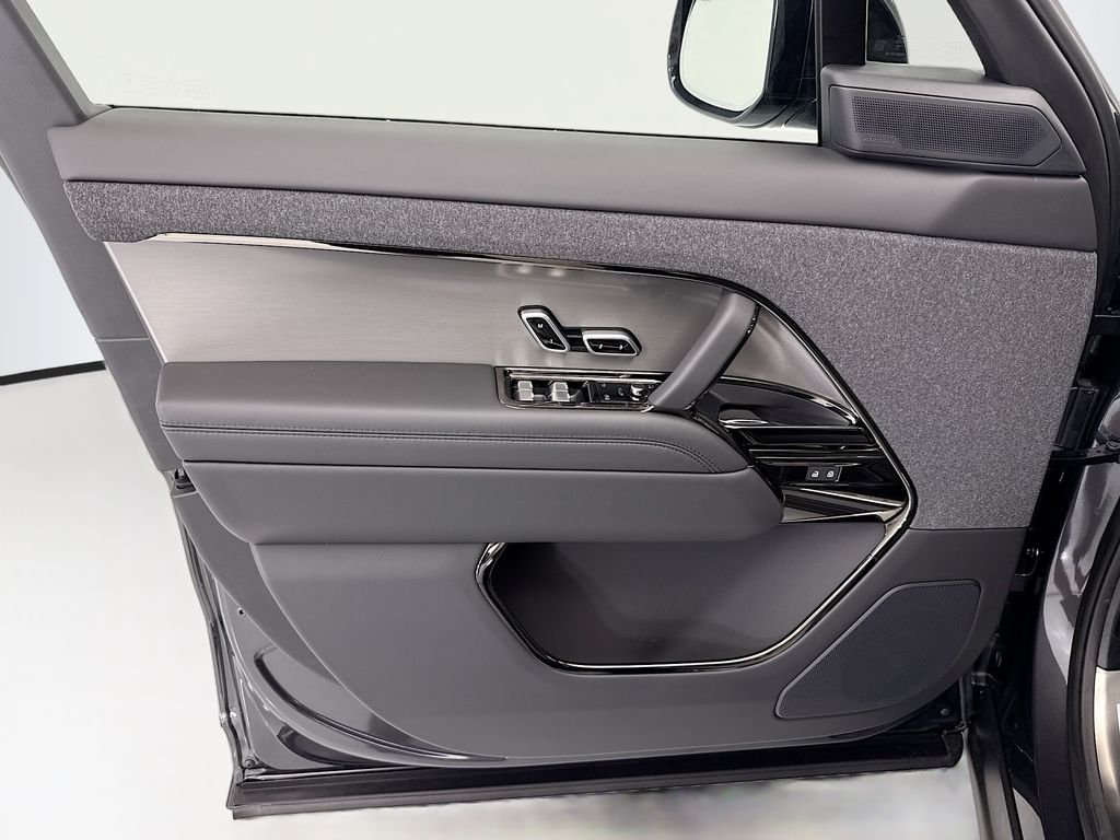 New 2026 Carpathian Grey Land Rover SE image 24