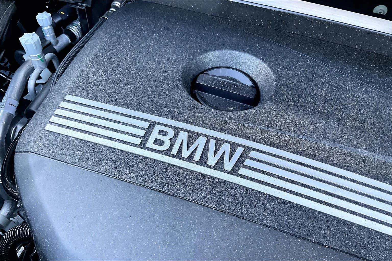 Used 2025 Black Sapphire Metallic BMW xDrive28i image 34