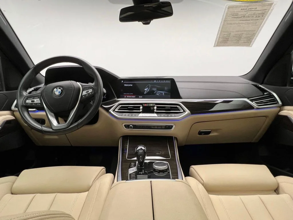 Used 2021 Black BMW sDrive40i image 10