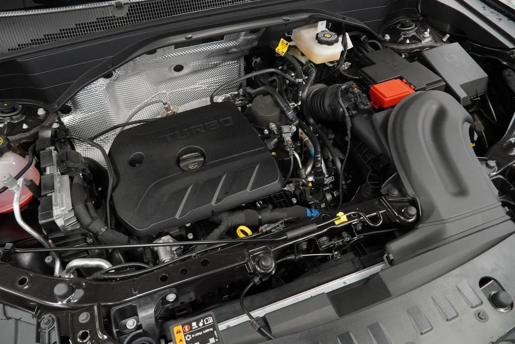 New 2026 Mosaic Black Metallic Chevrolet LT image 39