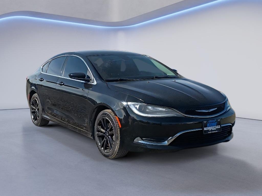 Used 2016 Black Clearcoat Chrysler Limited image 8