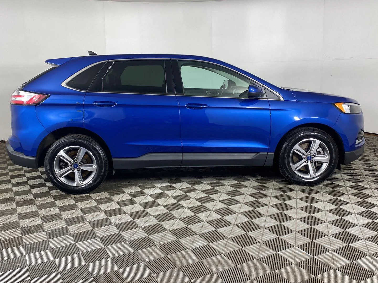 Used 2022 Blue Metallic Ford SEL image 23