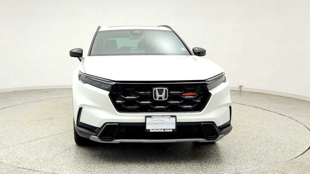 Used 2026 Platinum White Pearl Honda TrailSport AWD image 2