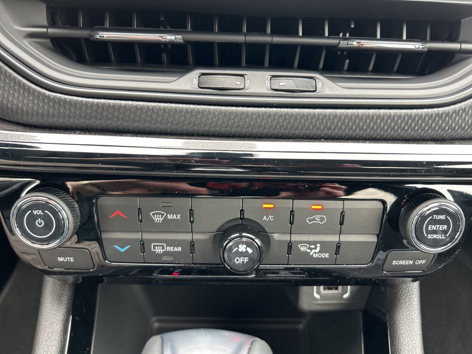 New 2026 Fathom Blue Pearl Coat Jeep Latitude image 28