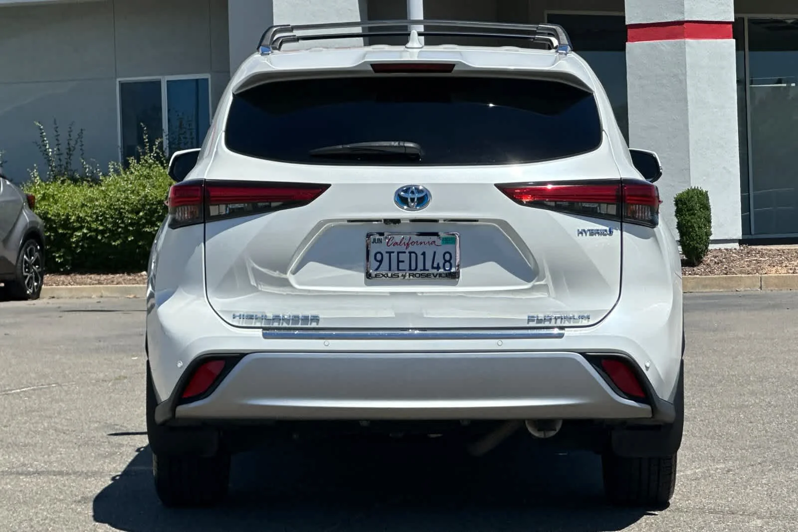 Used 2020 Blizzard Pearl Toyota Hybrid Platinum image 8