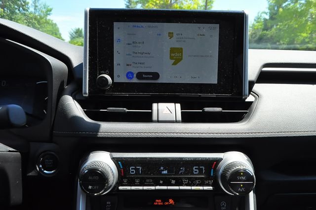 Certified Used 2025 Silver Toyota XLE image 35