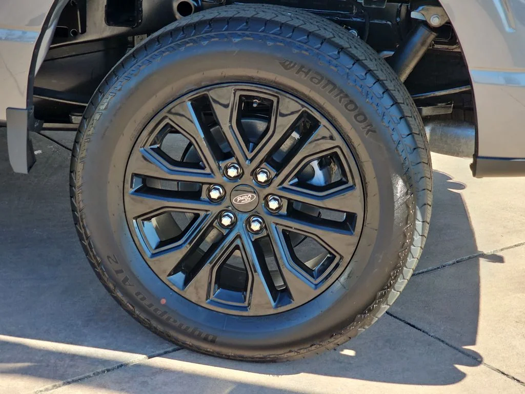 New 2026 Carbonized Gray Metallic Ford Lariat® image 37