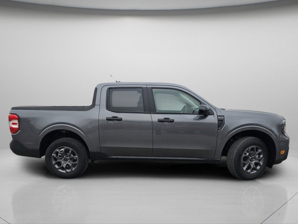 New 2026 Carbonized Gray Metallic Ford XLT image 23