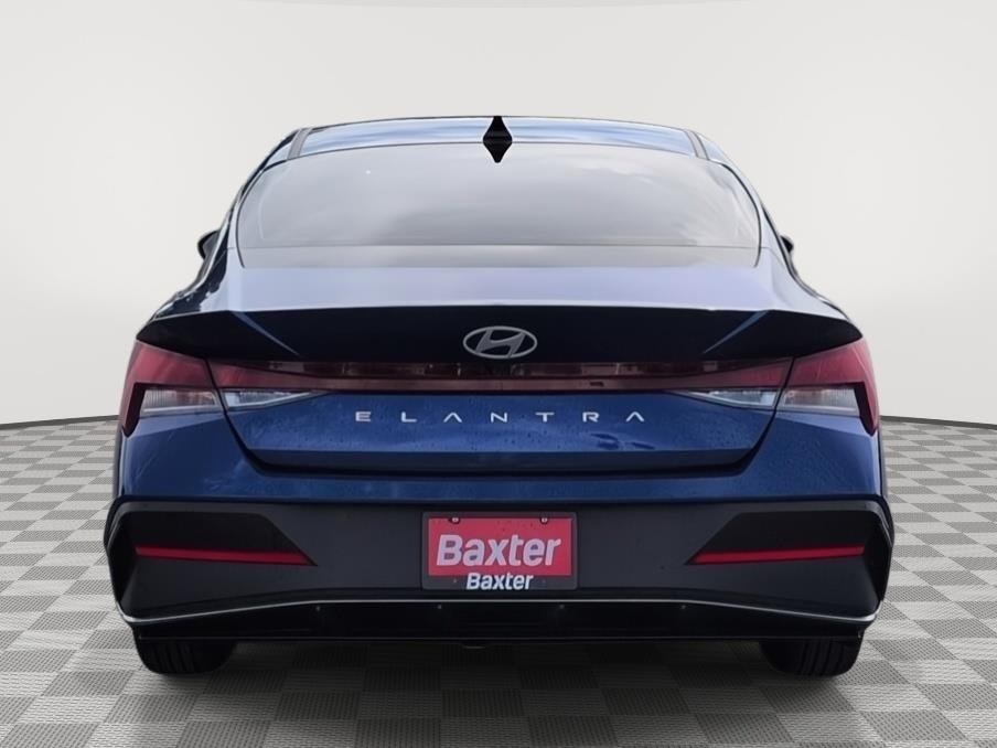 Used 2024 Intense Blue Hyundai SEL image 18