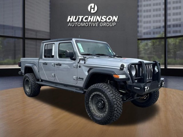 2020 Jeep Gladiator Sport S's photo
