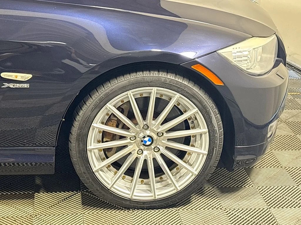 Used 2010 Blue BMW 335i xDrive image 22