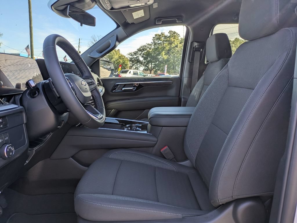 2026 Chevrolet Suburban LS - Photo 15