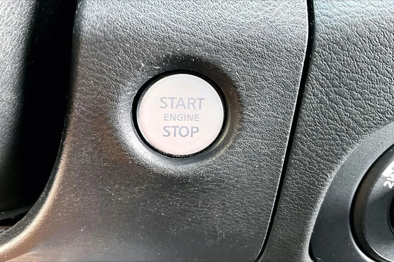 Certified Used 2022 Gray Nissan PRO-4X image 27