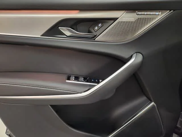2026 Jaguar F-Pace R-Dynamic S - Photo 24