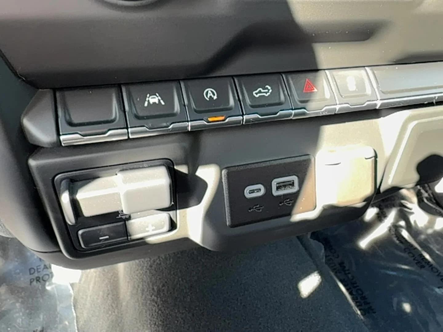 Used 2024 White GMC Pro image 22