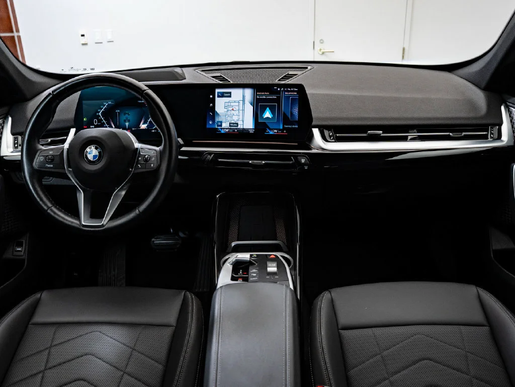 Used 2023 Cape York Green Metallic BMW xDrive28i image 34