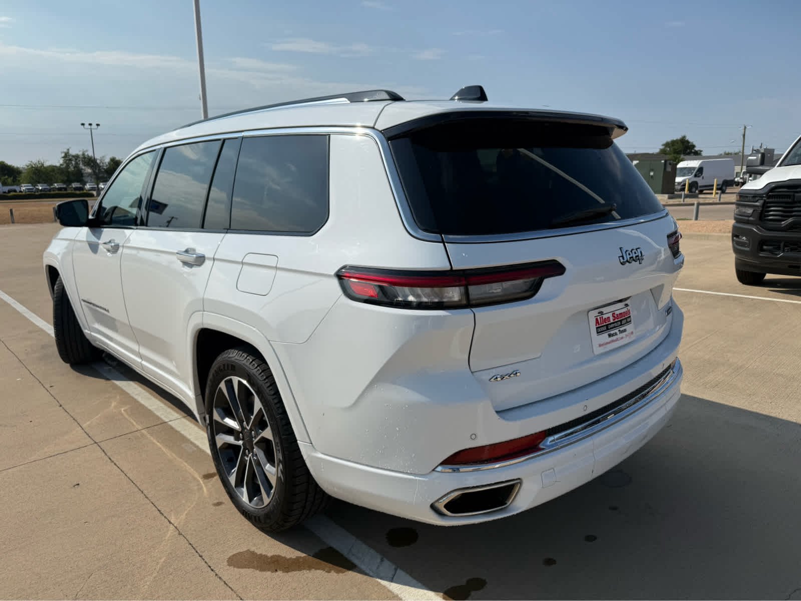 Used 2024 Bright White Clearcoat Jeep Overland image 8