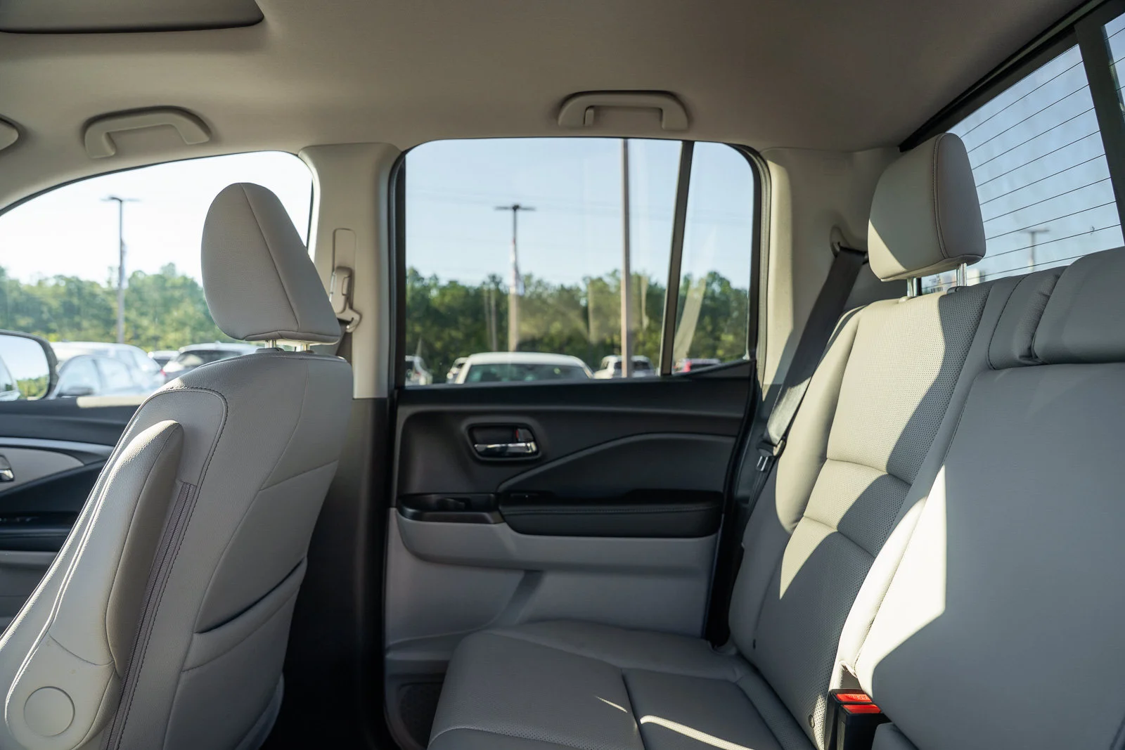 Used 2023 Gray Honda RTL image 19