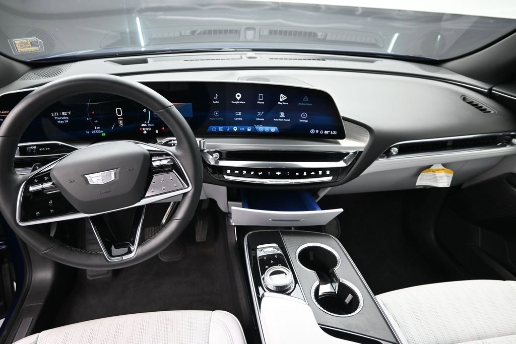 2024 Cadillac LYRIQ Luxury 1 - Photo 13