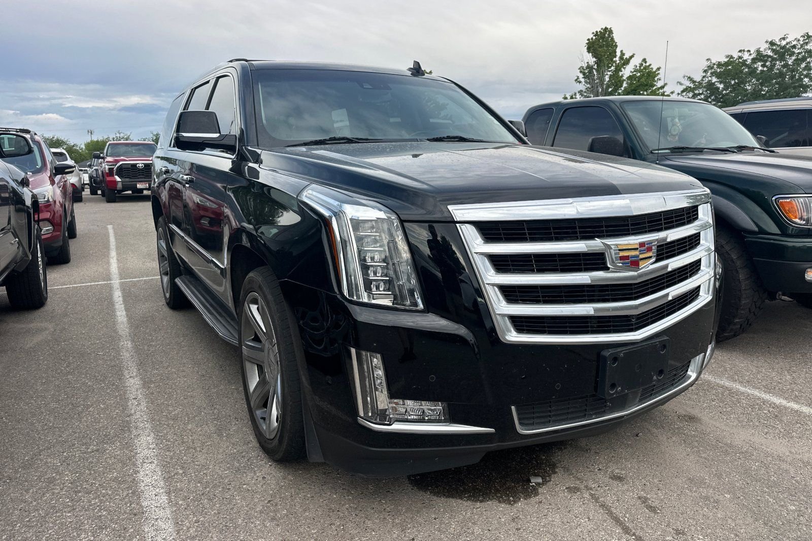 Used 2019 Black Cadillac Premium Luxury image 2