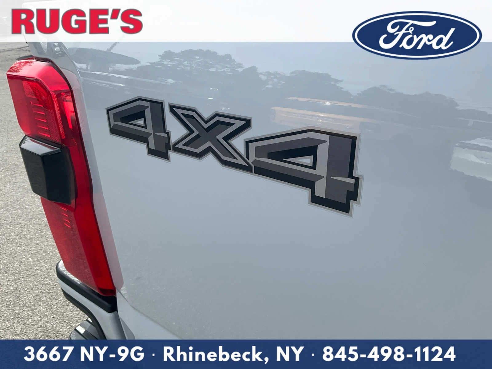 Used 2025 Avalanche Gray Ford XLT image 14