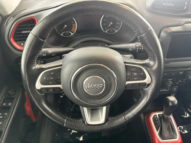 Used 2019 White Jeep Trailhawk image 28