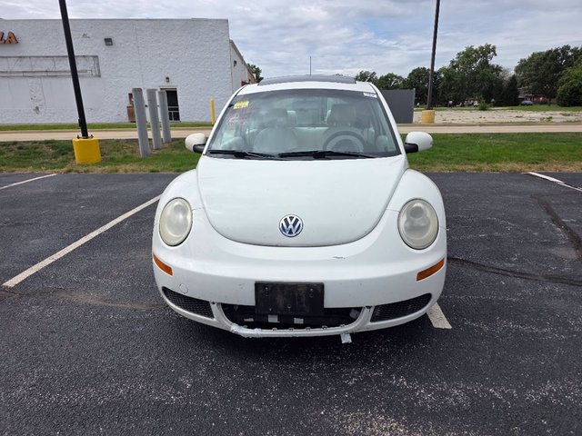 2008 Volkswagen Beetle Triple White