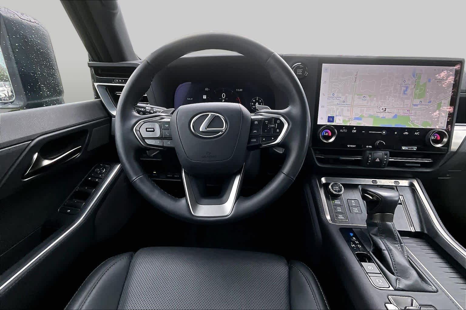 Used 2025 Atomic Silver/Black Roof Lexus Overtrail+ image 6