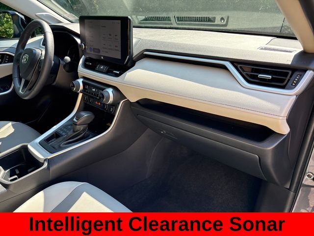 Used 2025 Gray Toyota XLE Premium image 27