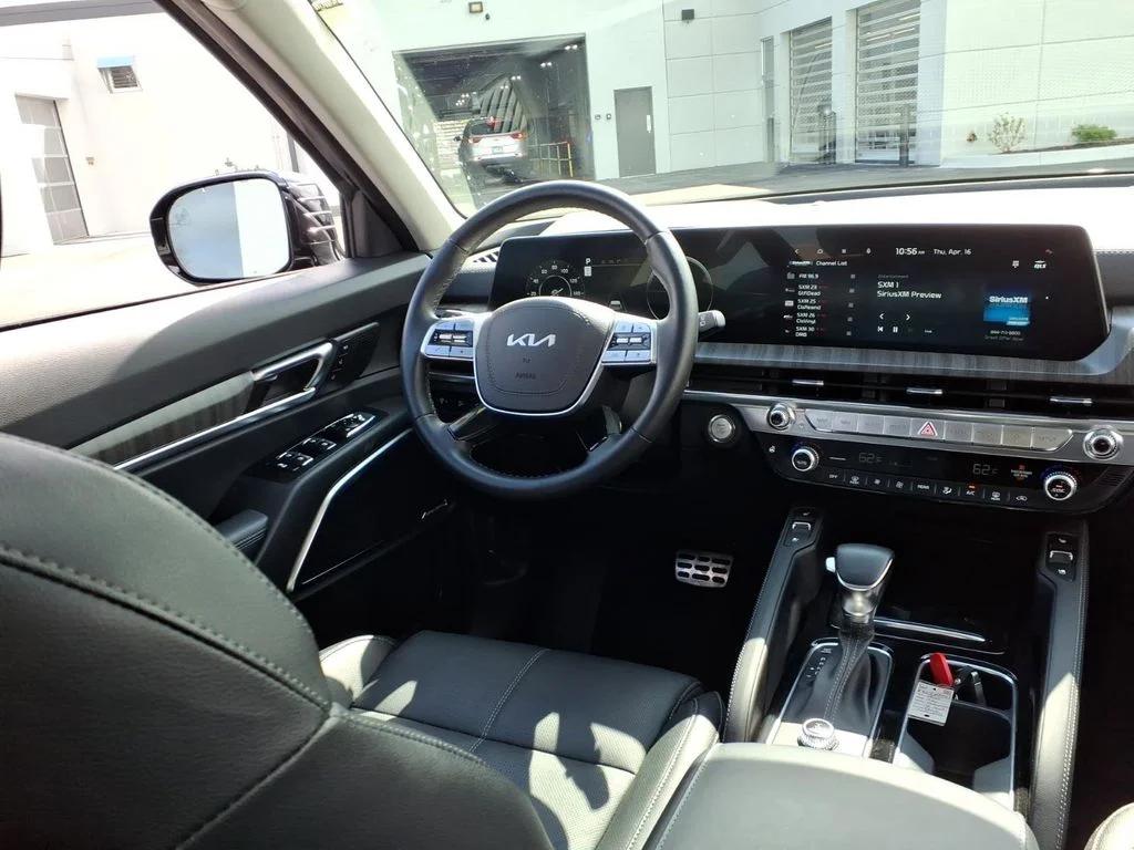 2025 Kia Telluride SX - Photo 14