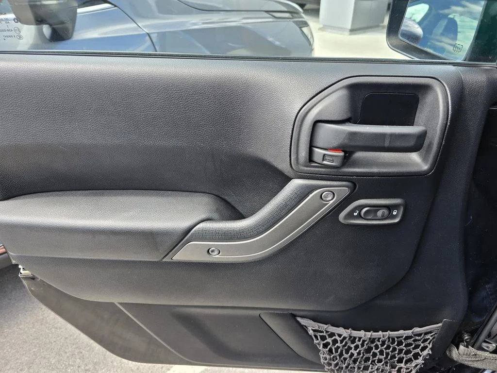 Used 2014 Black Clearcoat Jeep Sport image 20