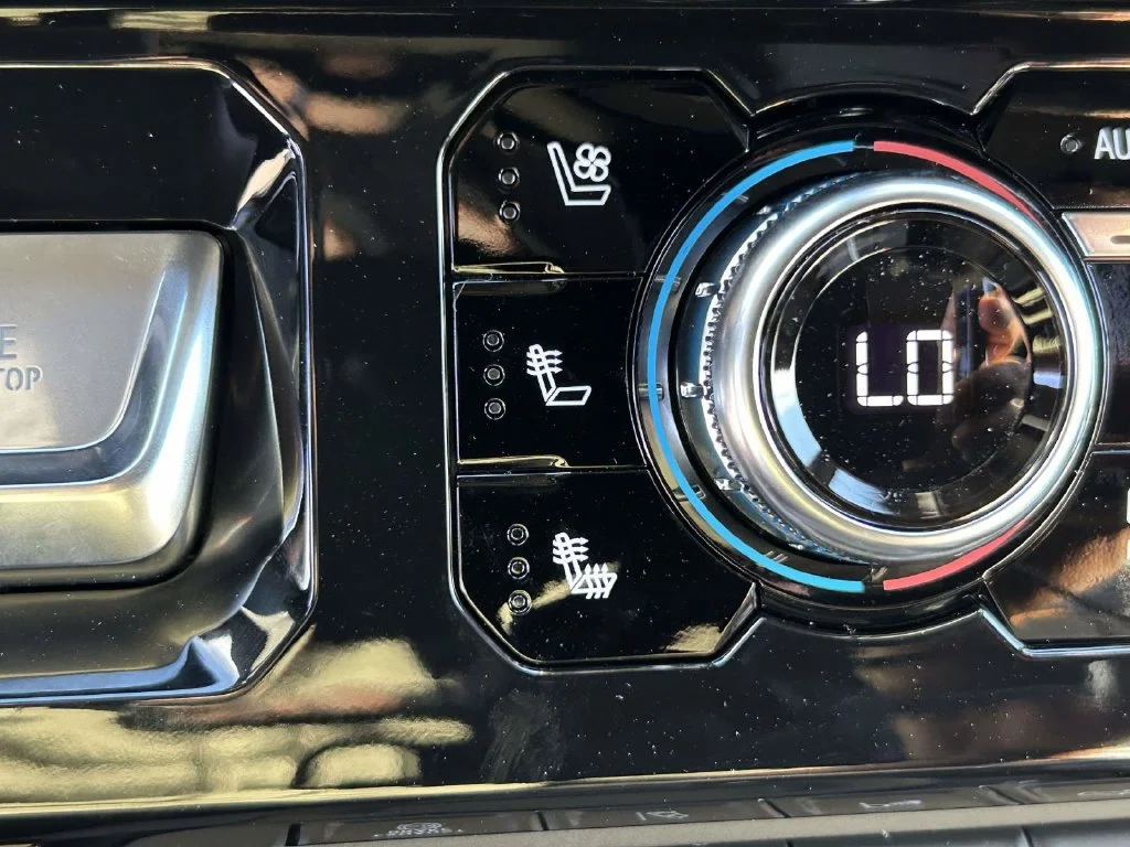 New 2026 Onyx Black GMC AT4 image 21