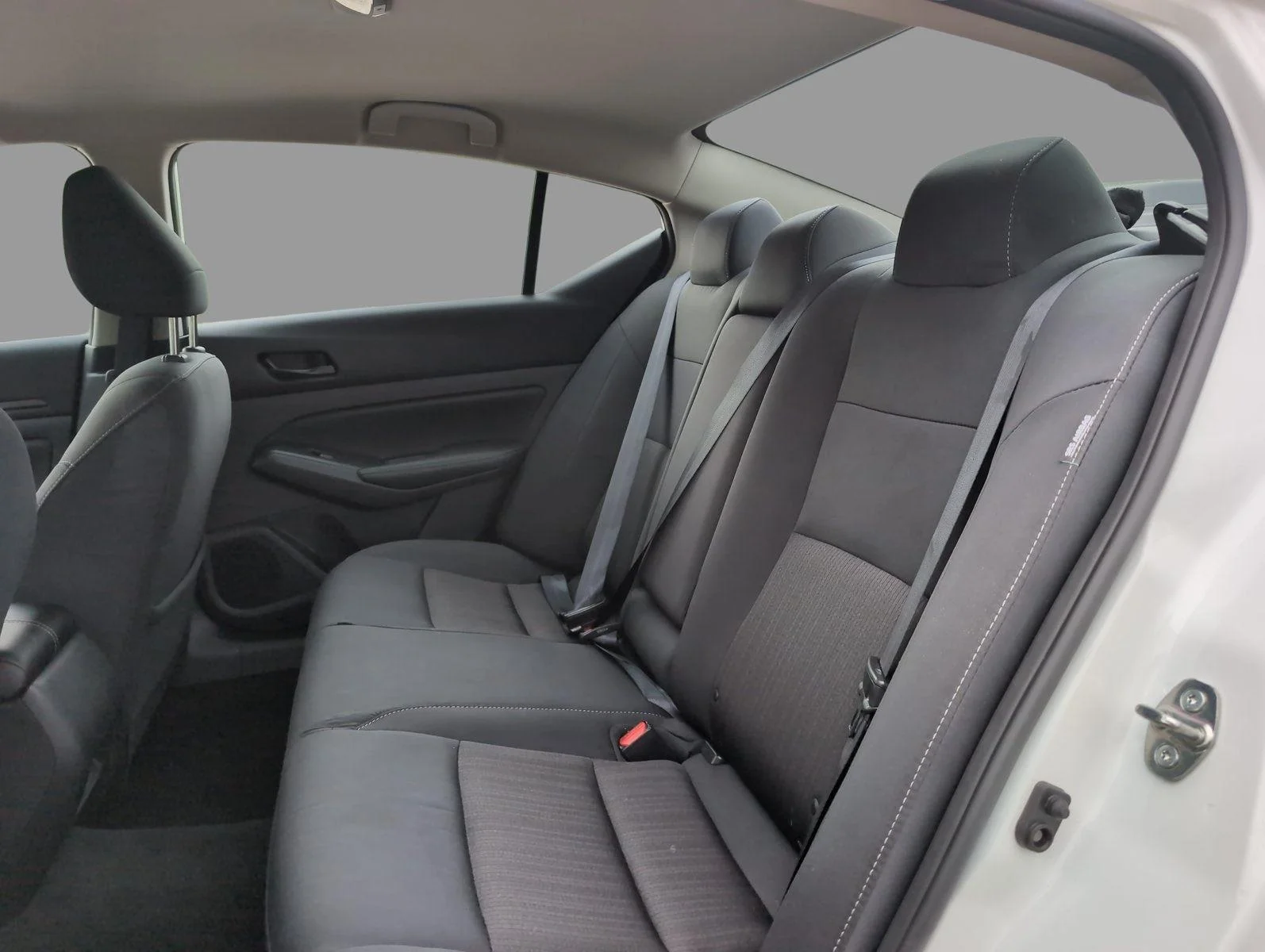 Used 2025 Glacier White Nissan SV image 35