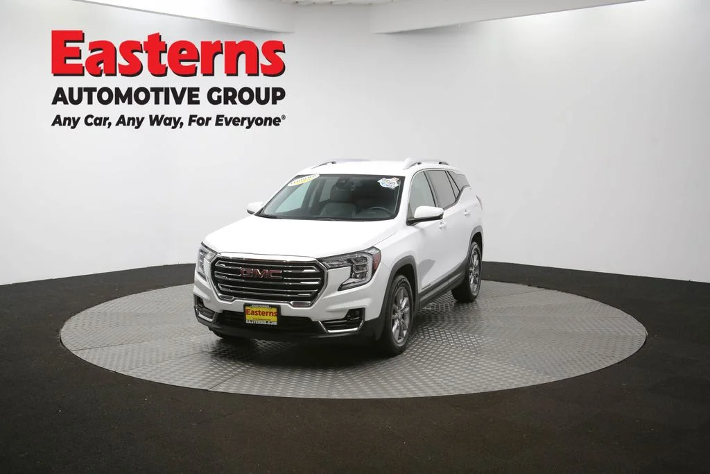 Used 2023 White GMC SLT image 55
