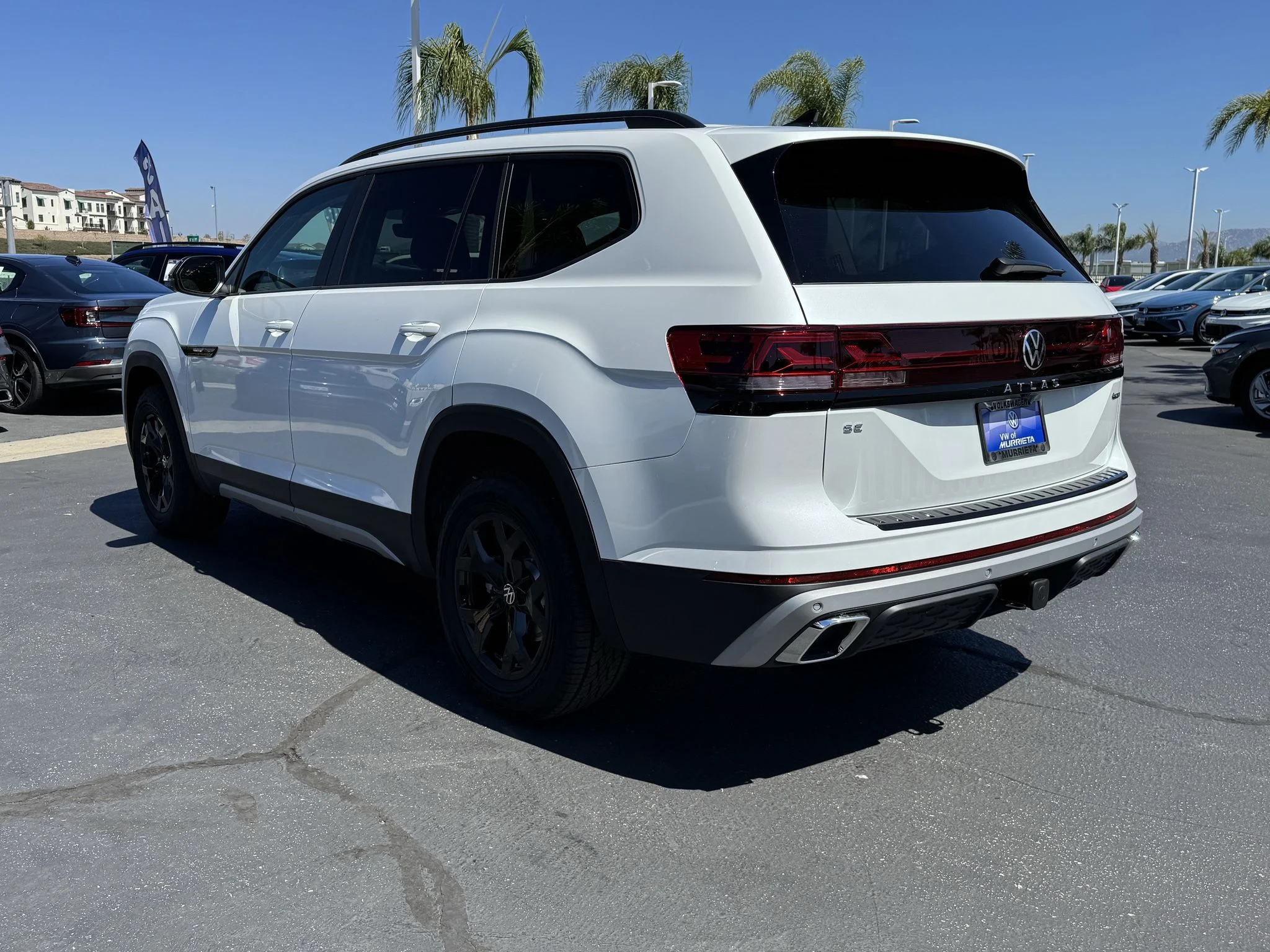 New 2026 Opal White Pearl Volkswagen 2.0T Peak Edition image 5