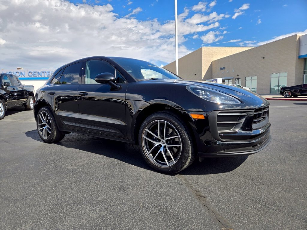 2025 Porsche Macan