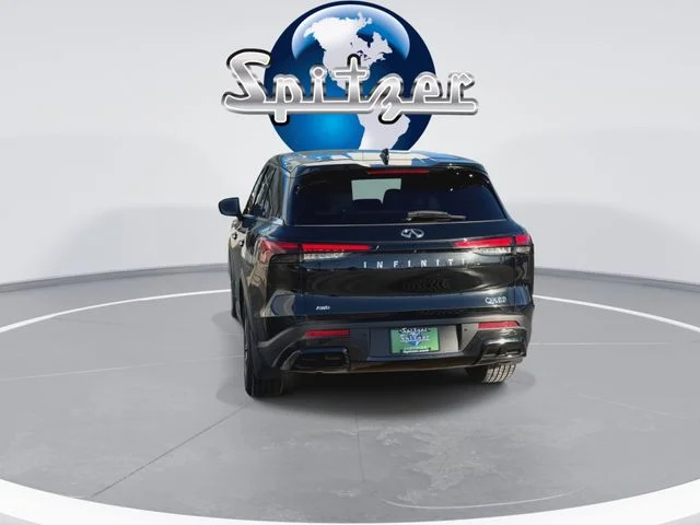 Used 2022 Black INFINITI PURE image 8