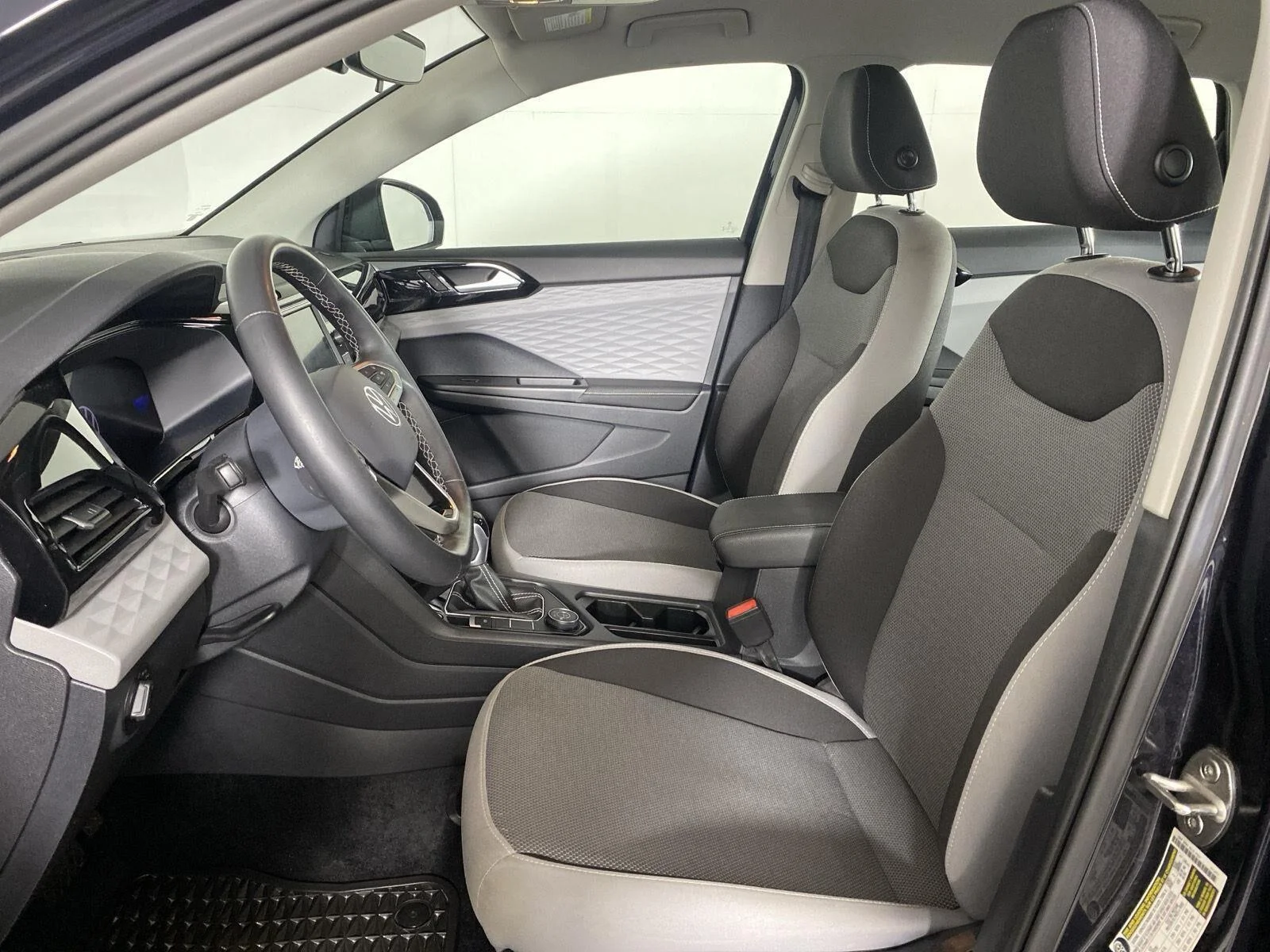 Used 2024 Deep Black Pearl Volkswagen S image 10