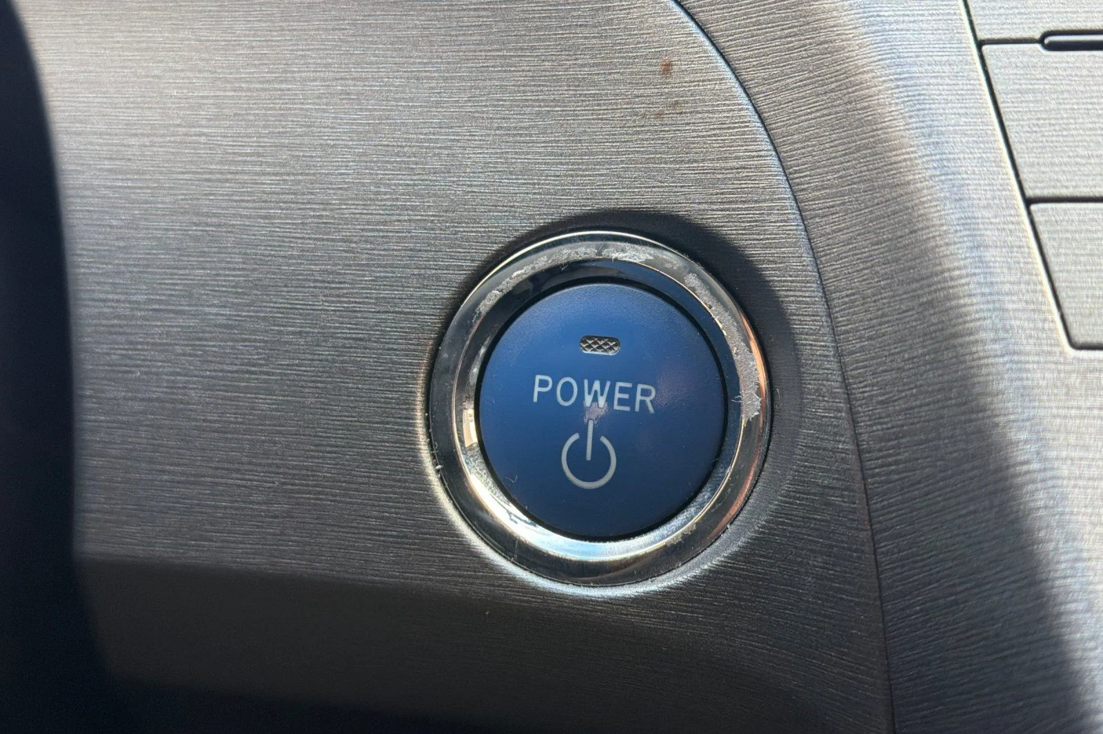 Used 2015 Red Toyota Two image 28
