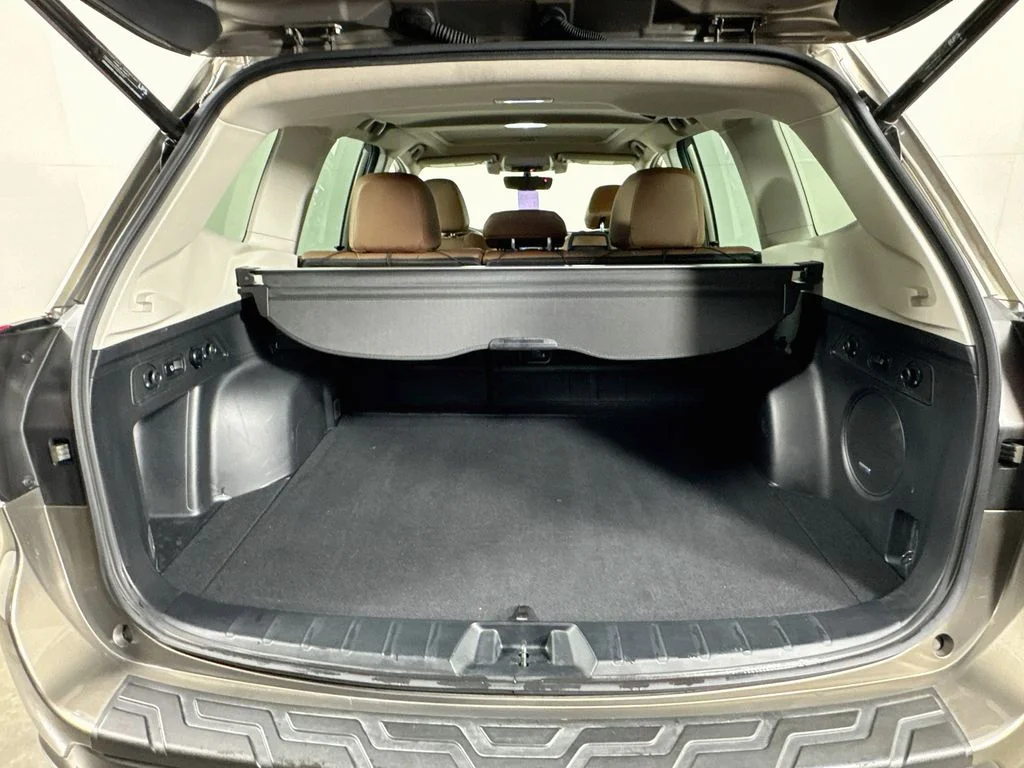 Used 2021 Brown Subaru Touring image 32
