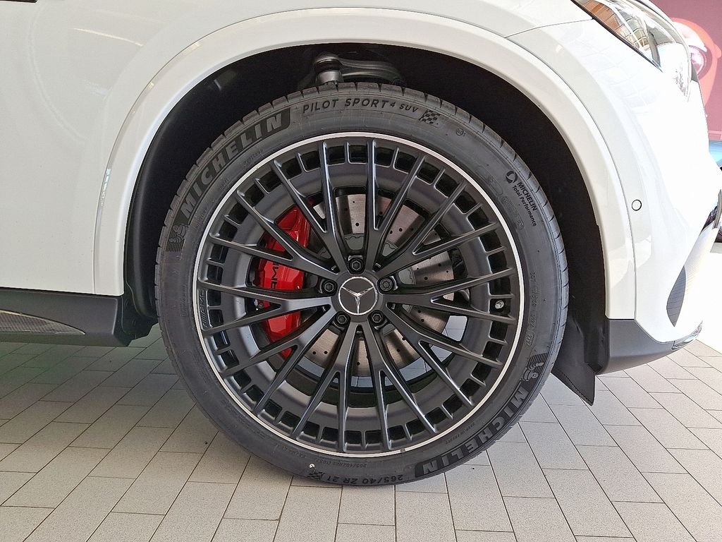 New 2025 Polar White Mercedes-Benz GLC 43 AMG® image 5