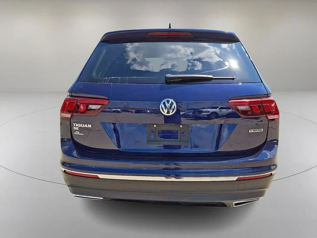 Used 2021 Blue Volkswagen 2.0T SE image 9